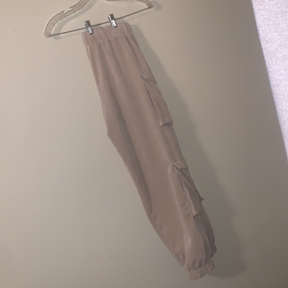Cordory Cargo Pants Forever 21 Tan/Nude